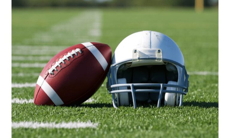 Tackling Pain: Staying Pain-Free During Football Season